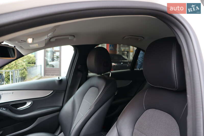 Седан Mercedes-Benz C-Class 2014 в Львове
