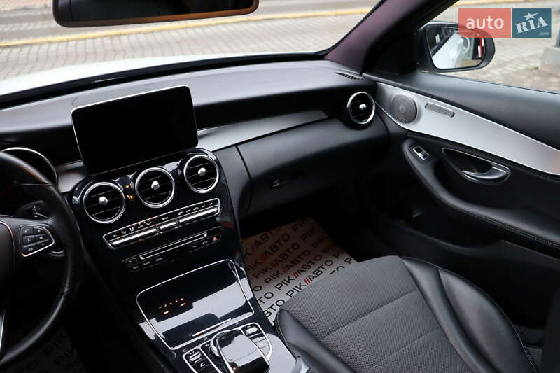 Седан Mercedes-Benz C-Class 2014 в Львове