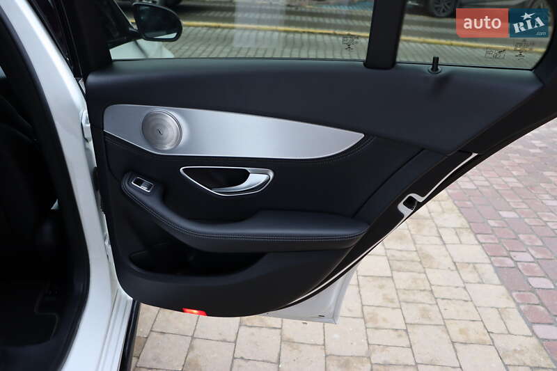 Седан Mercedes-Benz C-Class 2014 в Львове