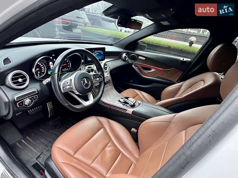 Седан Mercedes-Benz C-Class 2018 в Киеве фото 23 Седан Mercedes-Benz C-Class 2018 в Киеве