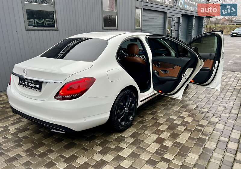 Седан Mercedes-Benz C-Class 2018 в Киеве фото 84 Седан Mercedes-Benz C-Class 2018 в Киеве
