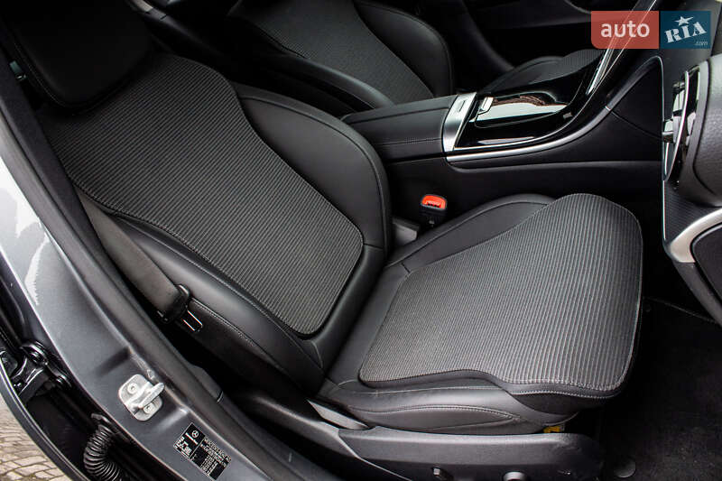 Седан Mercedes-Benz C-Class 2024 в Львові фото 48 Седан Mercedes-Benz C-Class 2024 в Львові