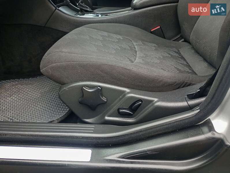 Седан Mercedes-Benz C-Class 2000 в Раздельной фото 13 Седан Mercedes-Benz C-Class 2000 в Раздельной