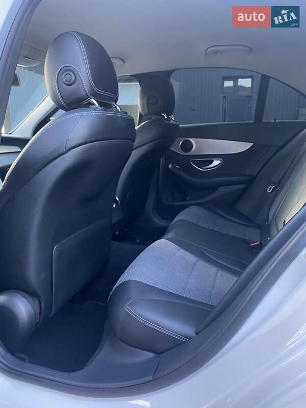 Седан Mercedes-Benz C-Class 2014 в Кривом Роге