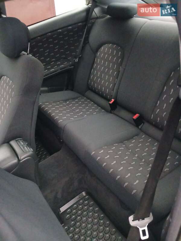 Купе Mercedes-Benz C-Class 2001 в Львове фото 24 Купе Mercedes-Benz C-Class 2001 в Львове