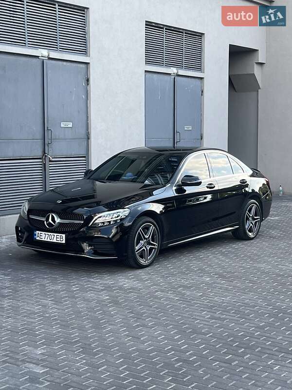 Mercedes-Benz C-Class 2018