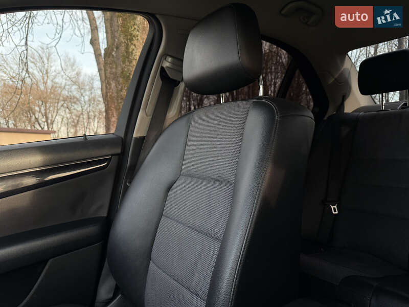 Седан Mercedes-Benz C-Class 2010 в Тячеве