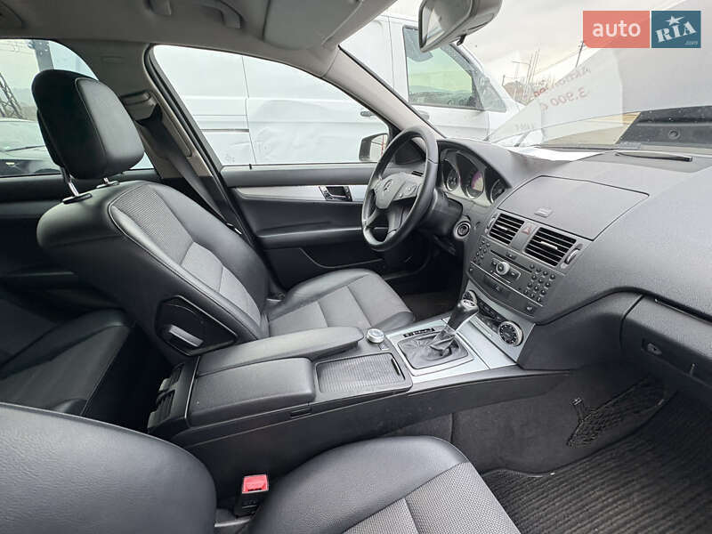 Универсал Mercedes-Benz C-Class 2010 в Сарнах