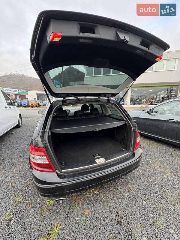 Универсал Mercedes-Benz C-Class 2010 в Сарнах