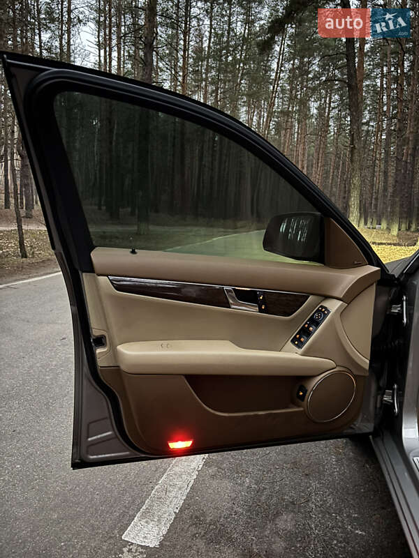 Седан Mercedes-Benz C-Class 2007 в Полтаві
