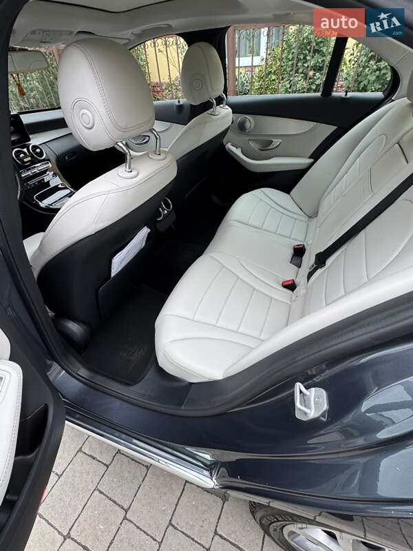 Седан Mercedes-Benz C-Class 2016 в Львове фото 22 Седан Mercedes-Benz C-Class 2016 в Львове