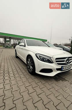 Универсал Mercedes-Benz C-Class 2015 в Житомире