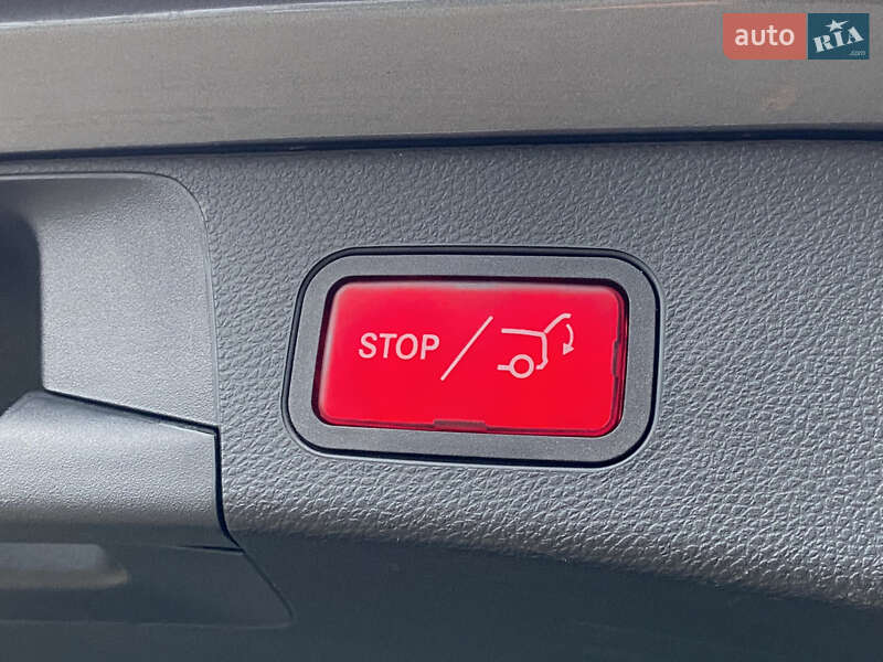 Універсал Mercedes-Benz C-Class 2018 в Києві