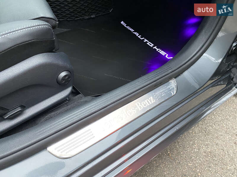 Універсал Mercedes-Benz C-Class 2018 в Києві