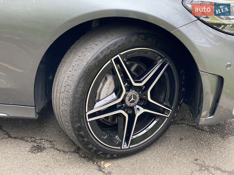 Універсал Mercedes-Benz C-Class 2018 в Києві