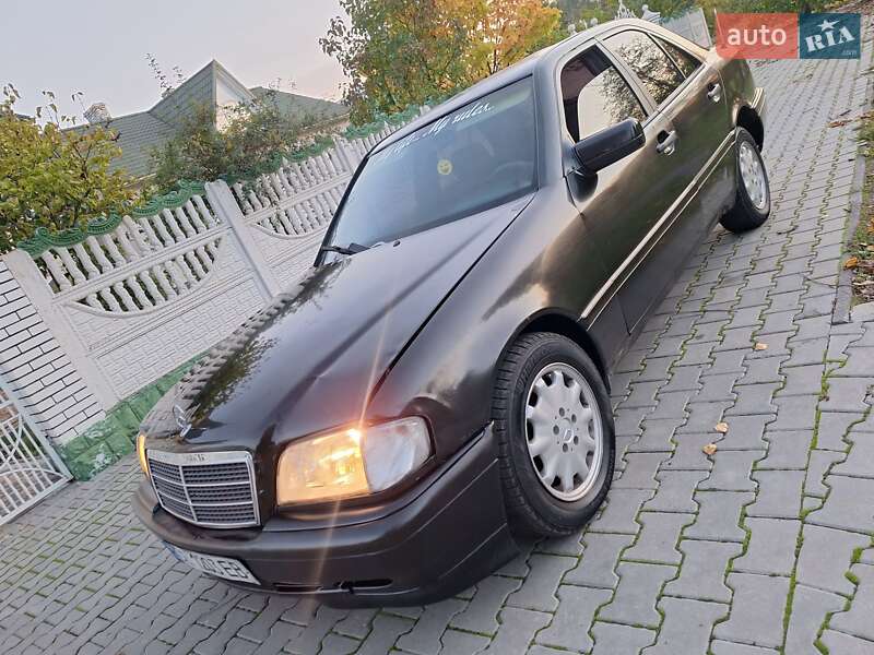 Седан Mercedes-Benz C-Class 1994 в Чернівцях фото 21 Седан Mercedes-Benz C-Class 1994 в Чернівцях
