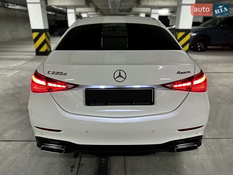 Седан Mercedes-Benz C-Class 2022 в Днепре
