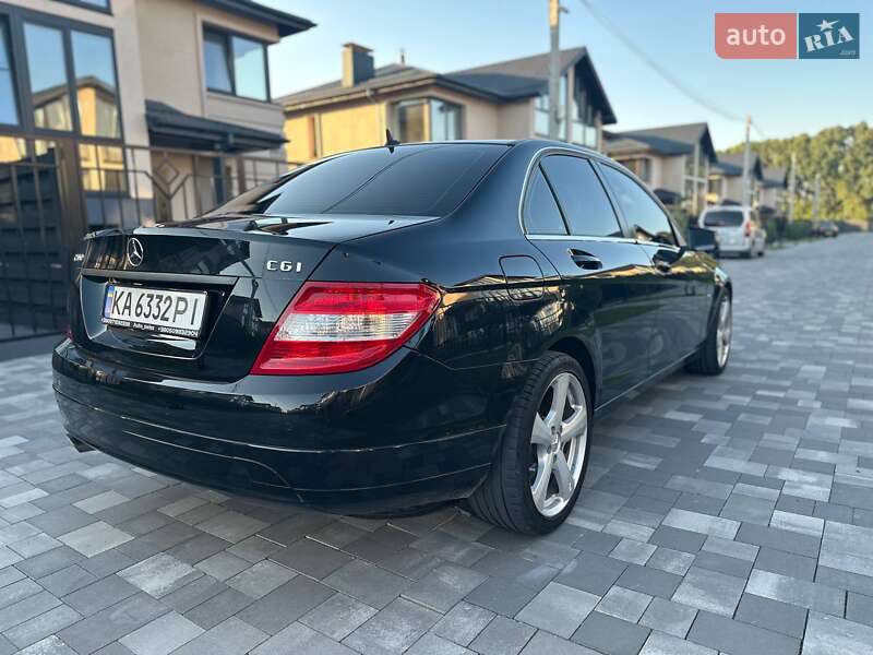 Седан Mercedes-Benz C-Class 2010 в Киеве