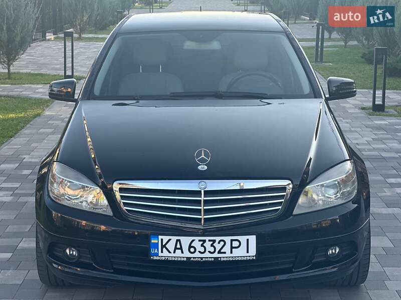 Седан Mercedes-Benz C-Class 2010 в Киеве