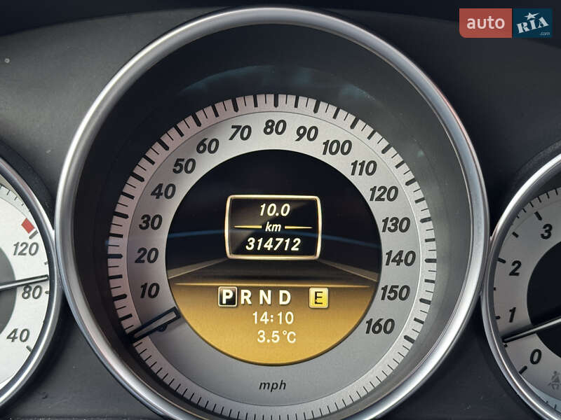 Седан Mercedes-Benz C-Class 2011 в Киеве