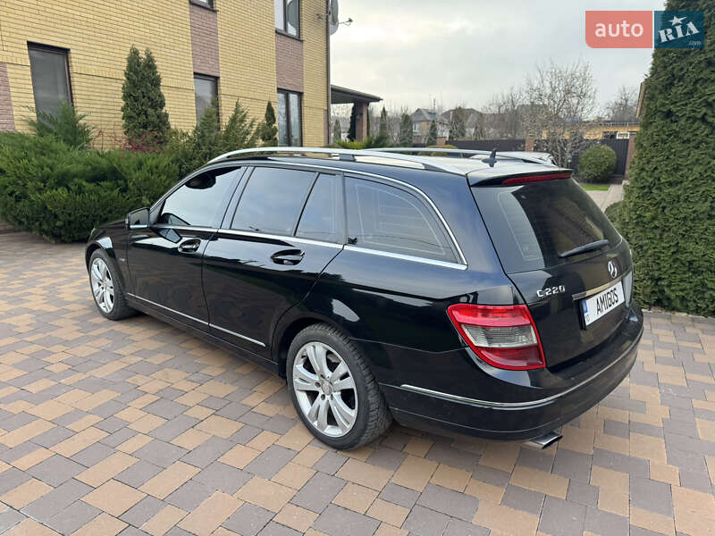 Универсал Mercedes-Benz C-Class 2010 в Барышевке