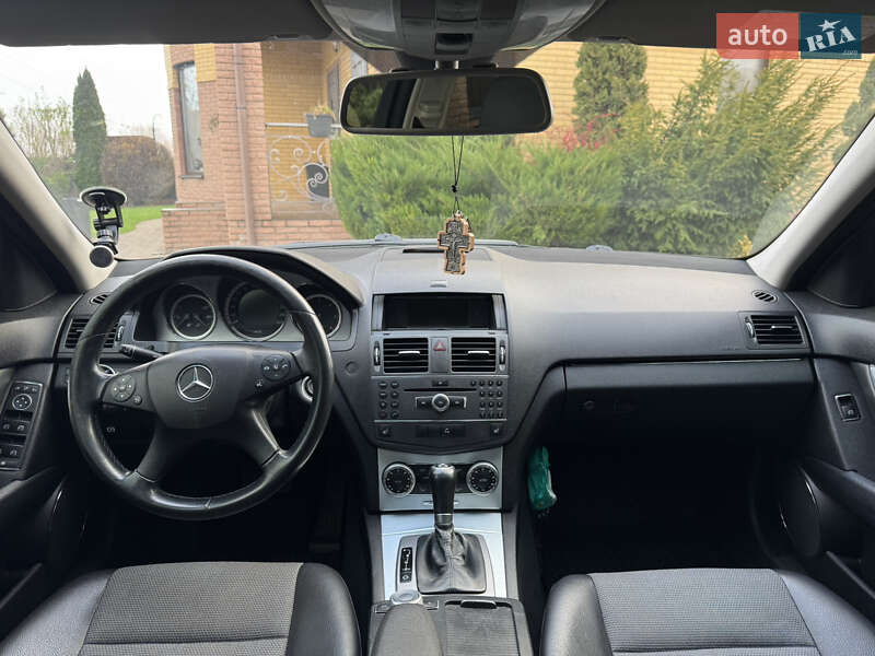 Универсал Mercedes-Benz C-Class 2010 в Барышевке