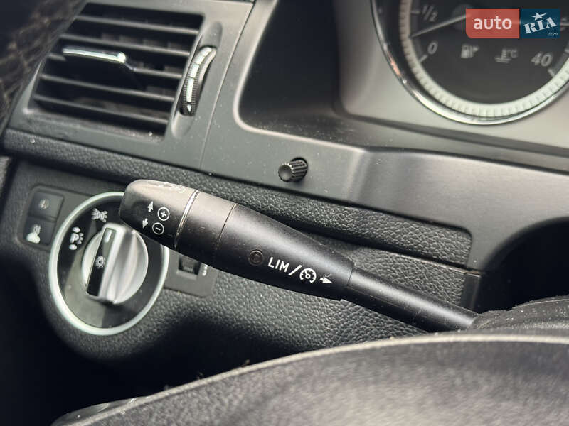 Универсал Mercedes-Benz C-Class 2010 в Барышевке