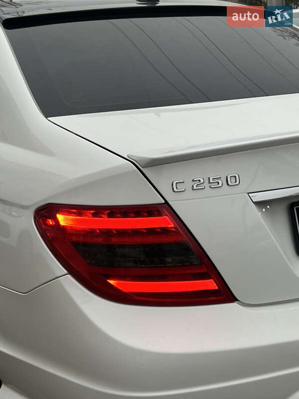 Седан Mercedes-Benz C-Class 2013 в Одесі фото 17 Седан Mercedes-Benz C-Class 2013 в Одесі
