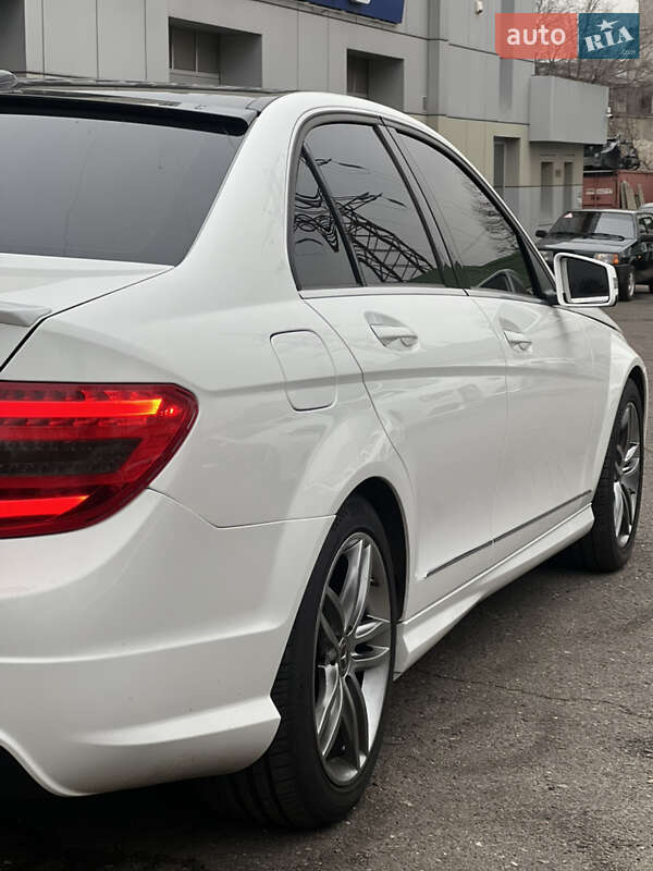 Седан Mercedes-Benz C-Class 2013 в Одесі фото 16 Седан Mercedes-Benz C-Class 2013 в Одесі