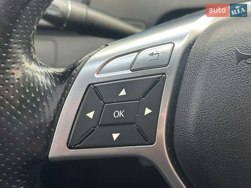 Седан Mercedes-Benz C-Class 2011 в Киеве