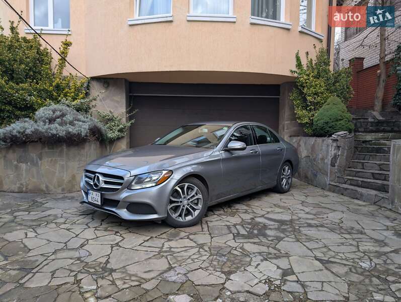 Седан Mercedes-Benz C-Class 2015 в Киеве фото Седан Mercedes-Benz C-Class 2015 в Киеве
