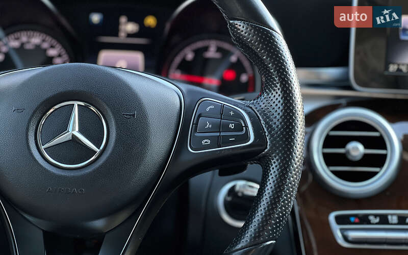 Седан Mercedes-Benz C-Class 2015 в Львове