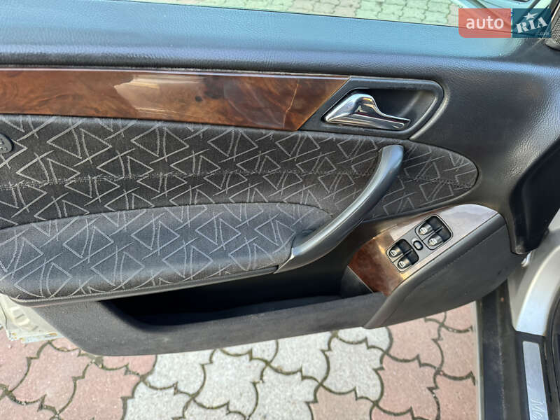 Универсал Mercedes-Benz C-Class 2001 в Тячеве фото 8 Универсал Mercedes-Benz C-Class 2001 в Тячеве