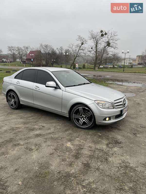 Седан Mercedes-Benz C-Class 2007 в Смеле