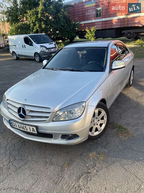 Седан Mercedes-Benz C-Class 2007 в Смеле