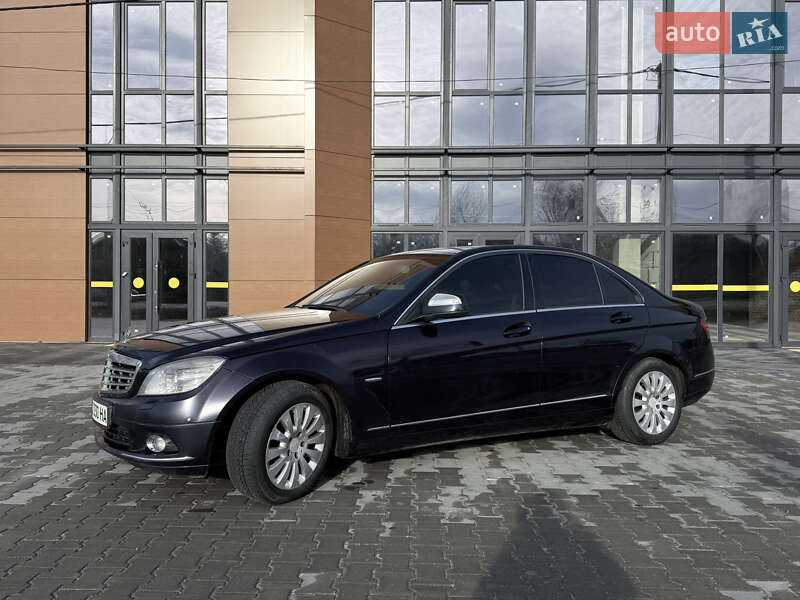 Седан Mercedes-Benz C-Class 2008 в Луцке