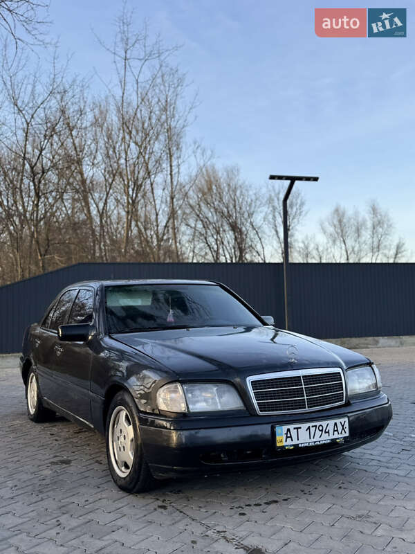 Седан Mercedes-Benz C-Class 1994 в Черновцах фото Седан Mercedes-Benz C-Class 1994 в Черновцах