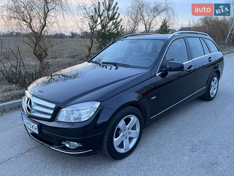 Mercedes-Benz C-Class 2010 Mercedes-Benz C-Class 2010