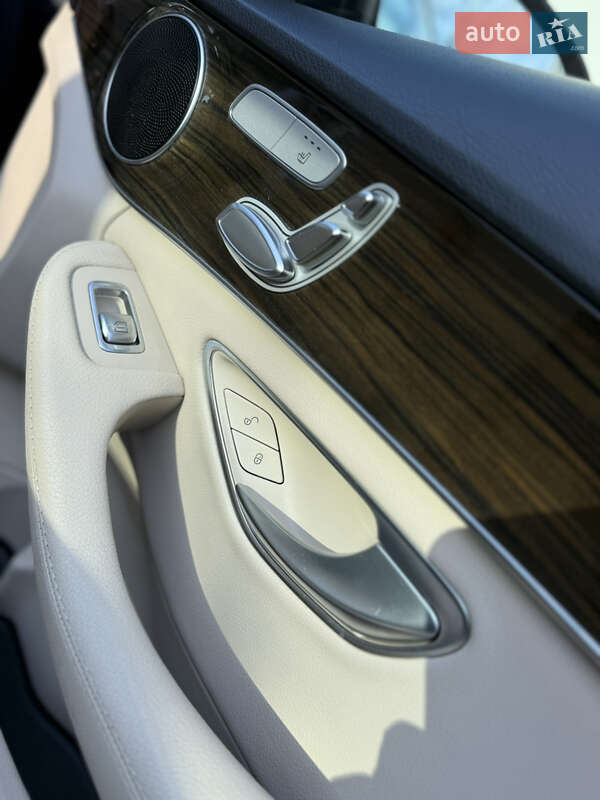 Седан Mercedes-Benz C-Class 2019 в Ужгороде