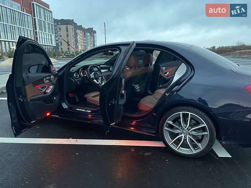 Седан Mercedes-Benz C-Class 2019 в Киеве
