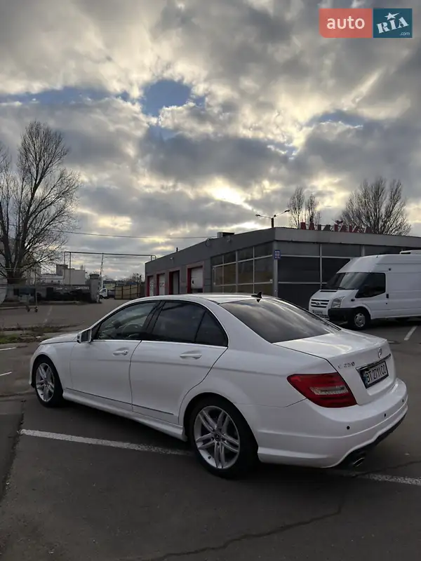 Mercedes-Benz C-Class
