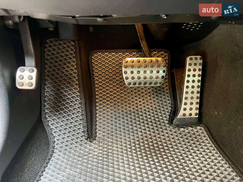 Седан Mercedes-Benz C-Class 2011 в Киеве