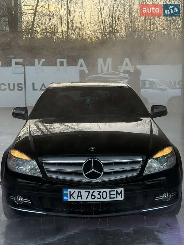 Седан Mercedes-Benz C-Class 2007 в Киеве