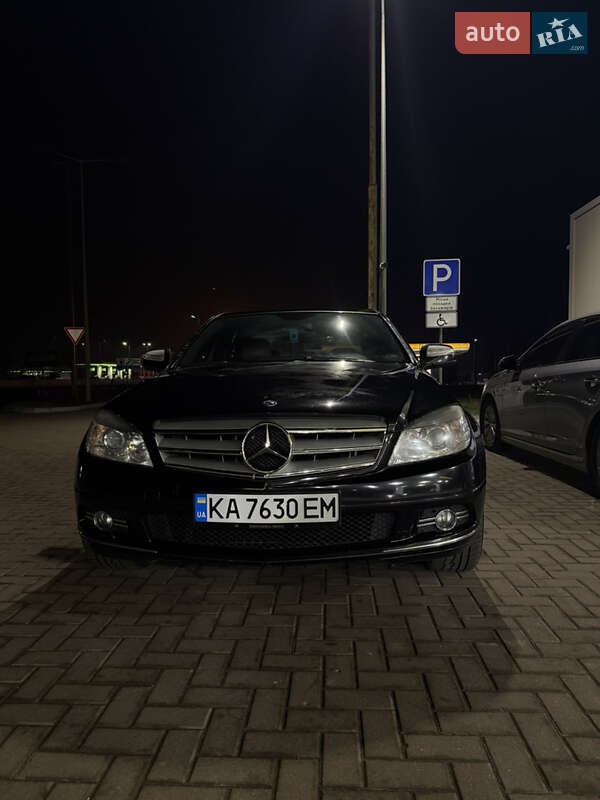 Седан Mercedes-Benz C-Class 2007 в Киеве
