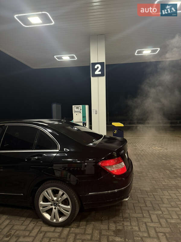 Седан Mercedes-Benz C-Class 2007 в Киеве