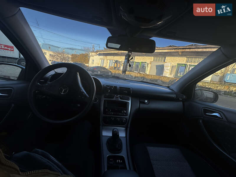 Купе Mercedes-Benz C-Class 2003 в Львове