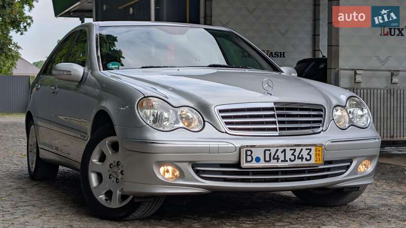 Седан Mercedes-Benz C-Class 2004 в Тернополе