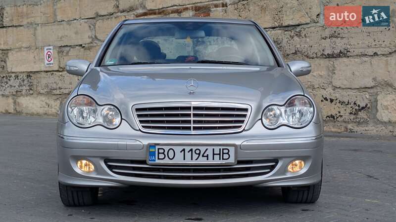 Седан Mercedes-Benz C-Class 2004 в Тернополе