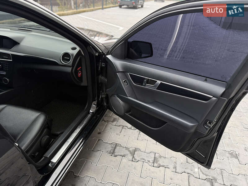 Универсал Mercedes-Benz C-Class 2012 в Хмельницком