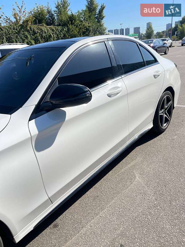 Седан Mercedes-Benz C-Class 2015 в Киеве